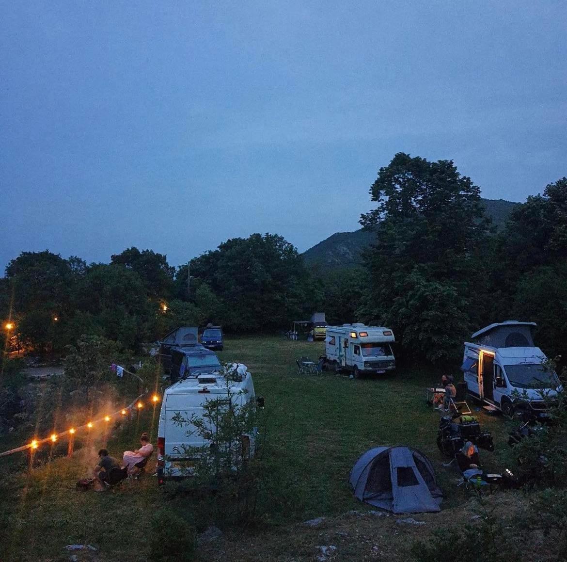 Hotel Camp Oaza,Lipa Cetynia Zewnętrze zdjęcie