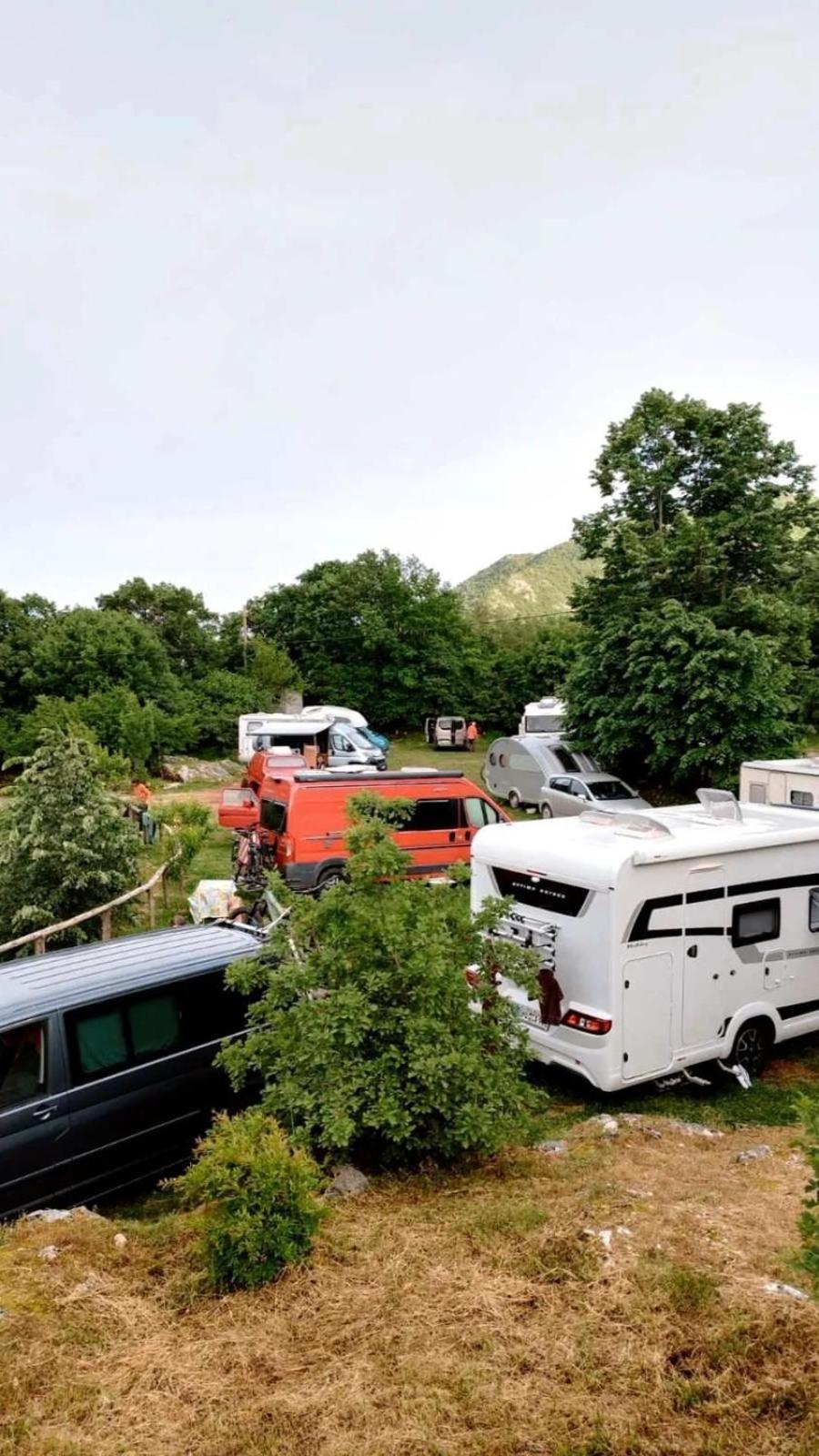 Hotel Camp Oaza,Lipa Cetynia Zewnętrze zdjęcie