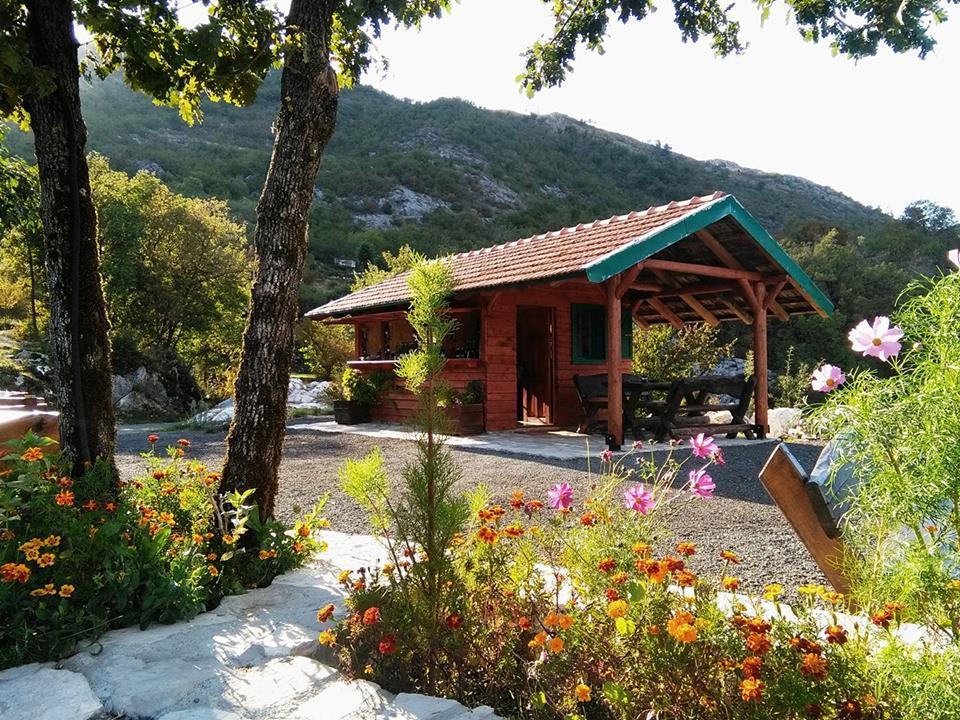 Hotel Camp Oaza,Lipa Cetynia Zewnętrze zdjęcie